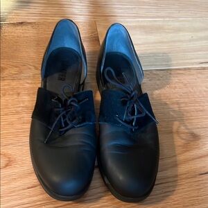 Classic Black Women's Lace-Up Loafers